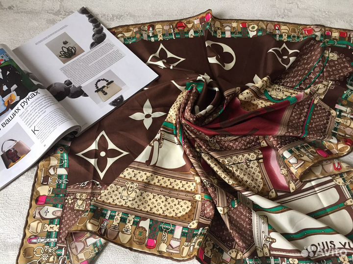 LV платок шёлк, Ручная подшивка