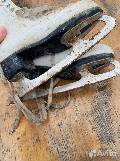 Коньки фигурные