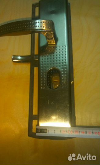 Дверные ручки для входной двери