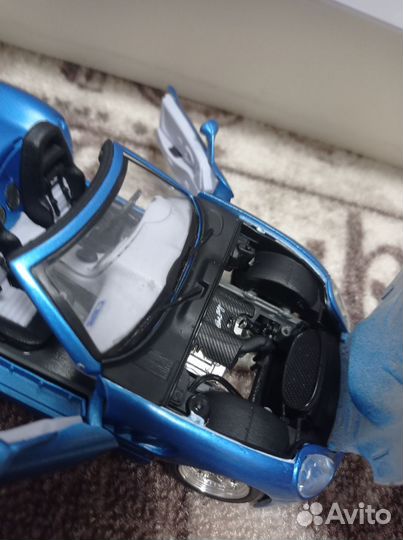 Модель 1:24 Shelby Series One 1999