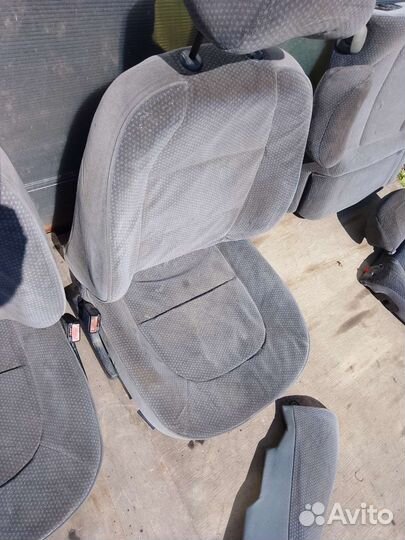 Сиденья комплект Peugeot 406