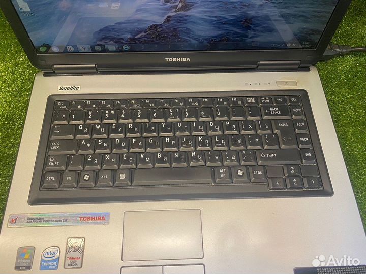 Ноутбук toshiba satellite l40 17t