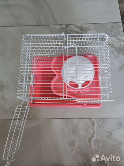 Клетка для хомяка в отличном состоянии+аксессуары