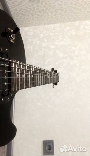 Отличная Epiphone Les Paul Studio Ebony