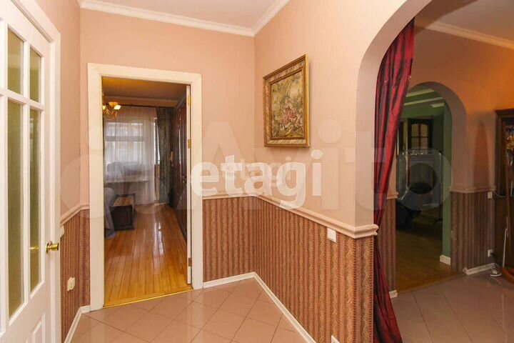 4-к. квартира, 145,5 м², 5/9 эт.