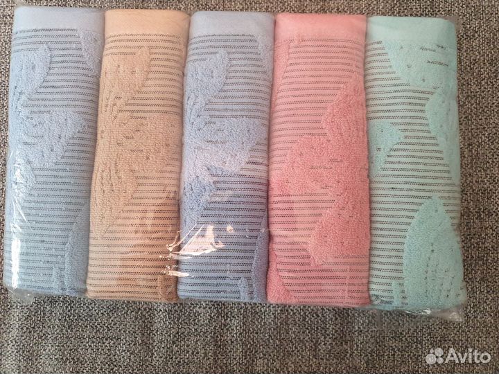 Новое полотенце 100 котон, размер 1м на 60