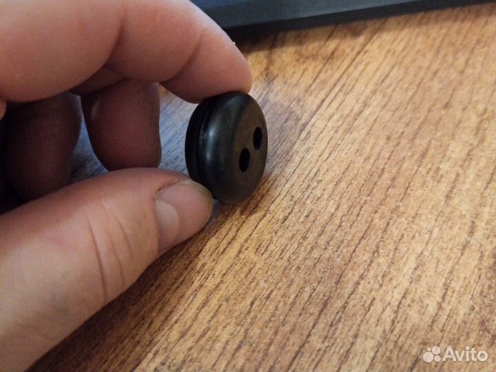 Втулка для топливного бака для тримера