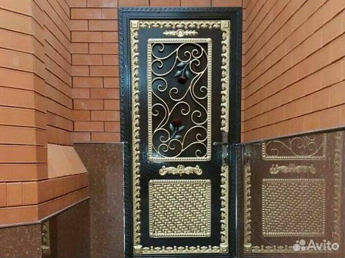 Кованая дверь входная