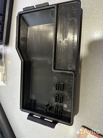 Крышка Блока предохранителей BMW 3 E36 1991-1998