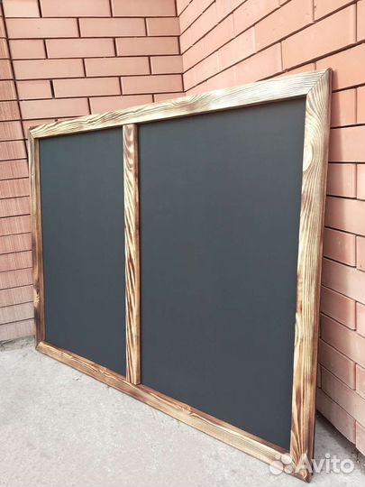 Доска меловая разделенная на части