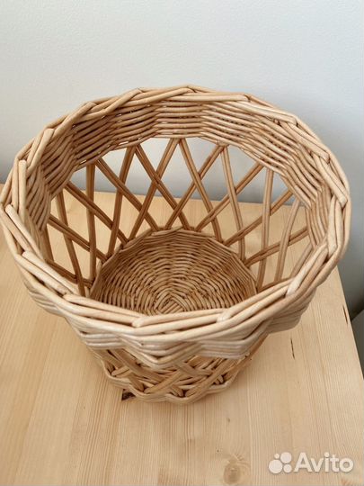 Корзина плетеная
