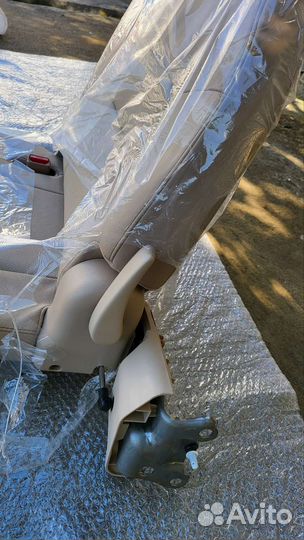 Третий ряд сидений land cruiser 200 или Lexus LX