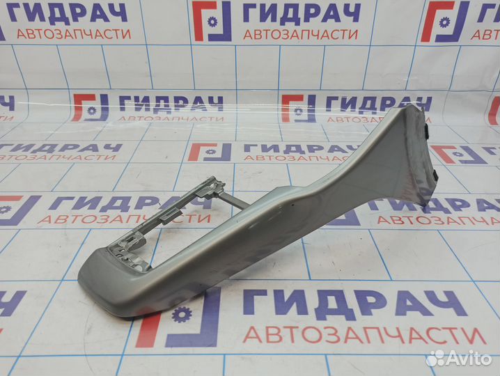 Накладка декоративная кулисы кпп Ford Focus 3 1837024. Царапины