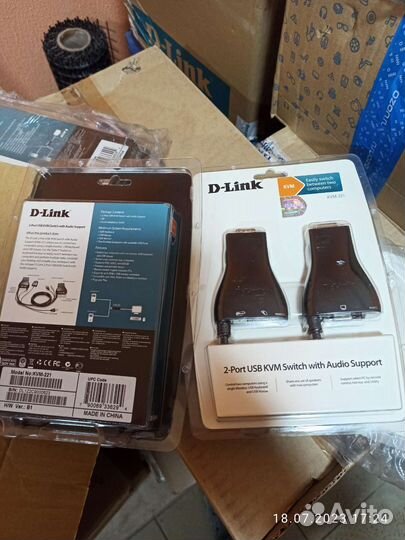 Переключатель D-Link KVM-221