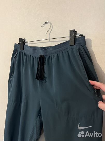 Спортивные штаны Nike dri fit размер М оригинал
