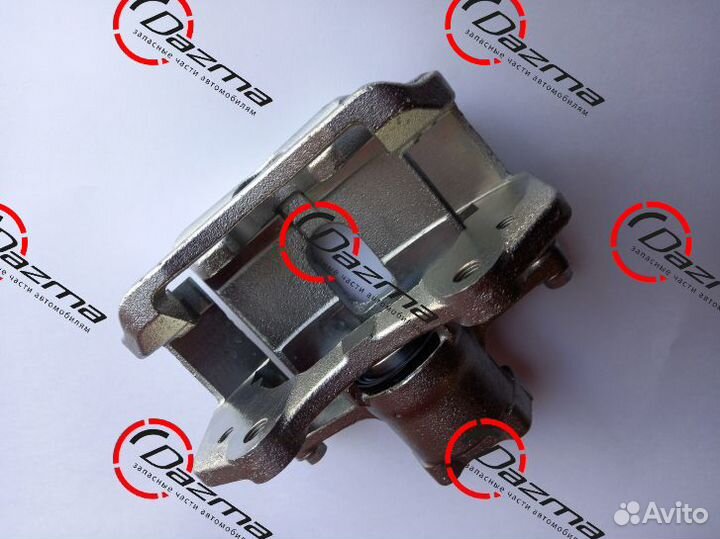 Japaco MK585113TW Суппорт тормозной Fuso Canter TF