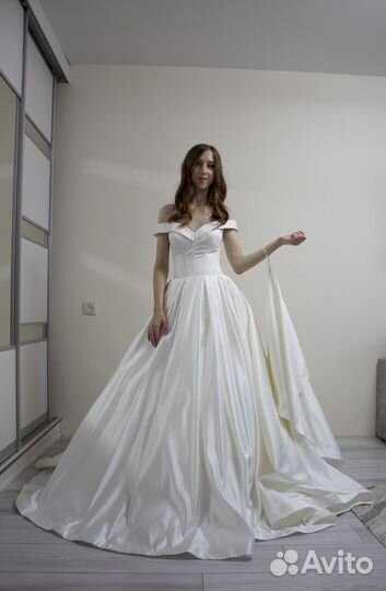 Продам свадебное платье
