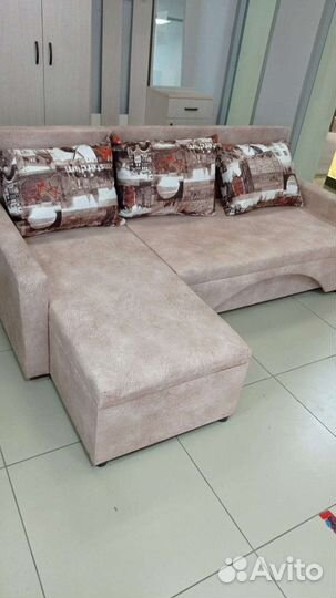 Диван угловой с производства(2 этаж)