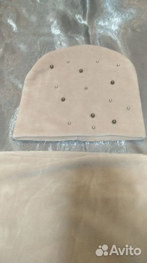 Новый комплект шапка и шарф