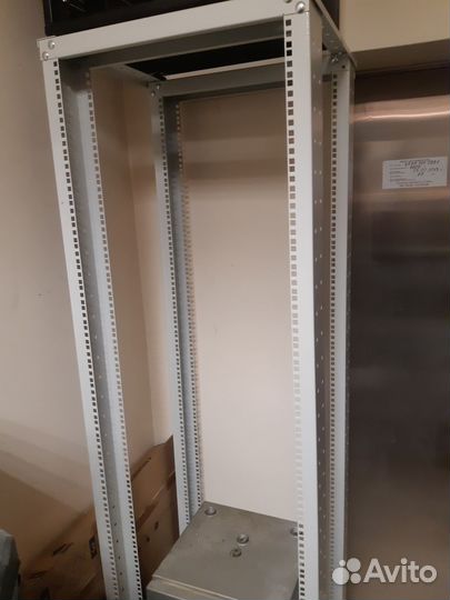 Стойка серверная