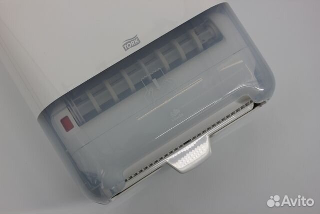 Диспенсер Tork H1 белый механический