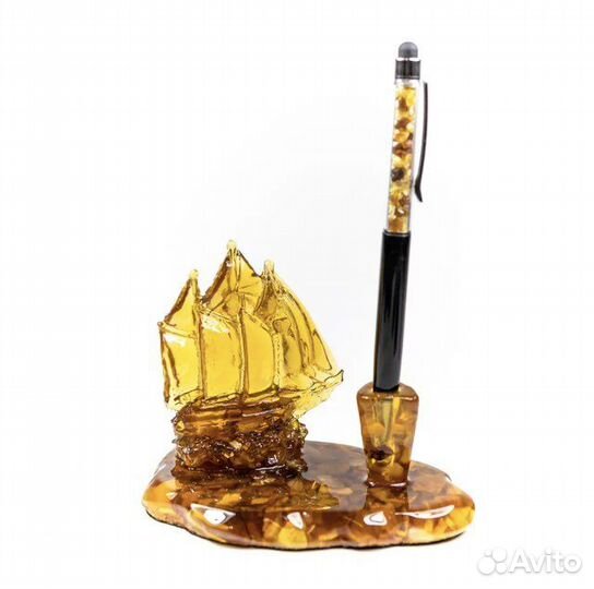Сувенир подставка янтарный