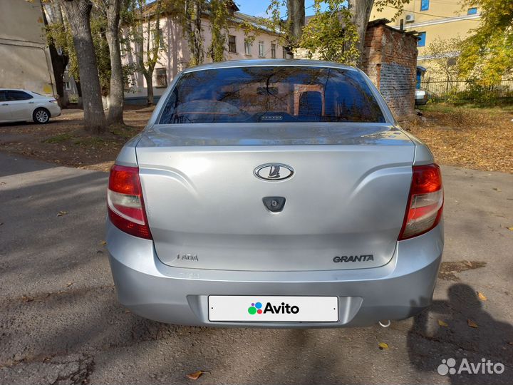 LADA Granta 1.6 МТ, 2013, 180 256 км