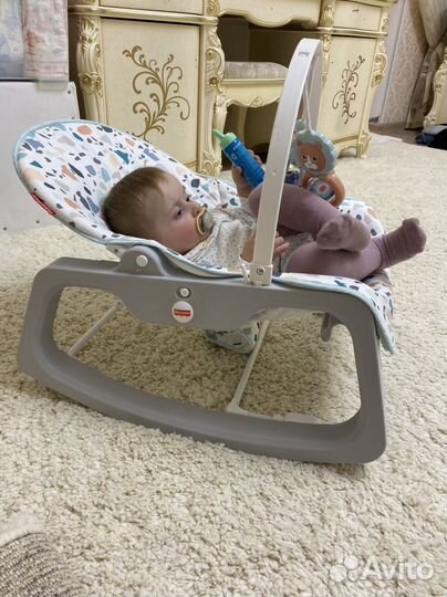 Шезлонг fisher price