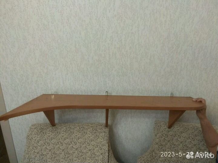 Продам полки 4 шт