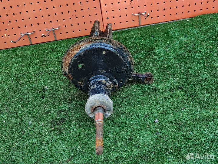 Передняя правая стойка LADA Kalina