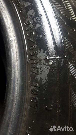 Yokohama 104ZR 235/65 R17