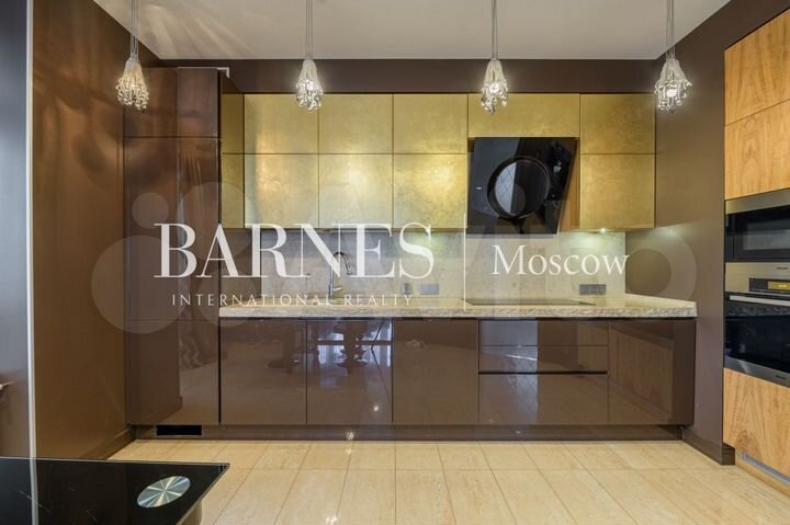 6-к. квартира, 235 м², 4/5 эт.