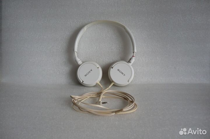 Полноразмерные Hi-Fi наушники 