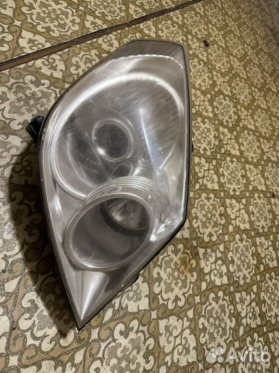 Правая фара на Geely MK