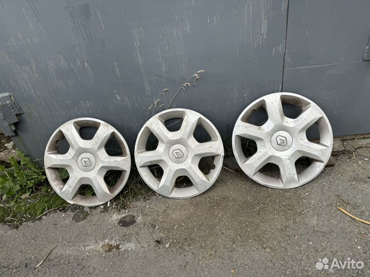 Колпаки renault r15