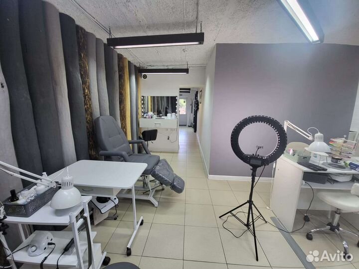 Аренда рабочего места мастера маникюра