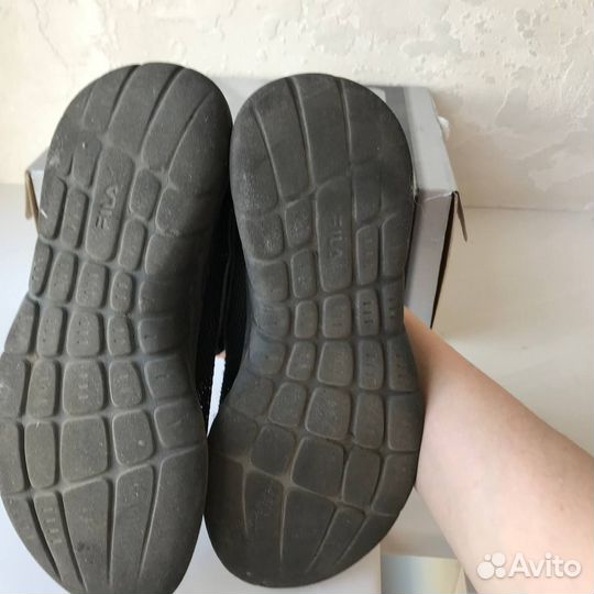 Кроссовки fila size 33