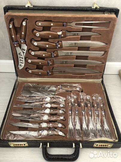 Набор ножей в дипломате