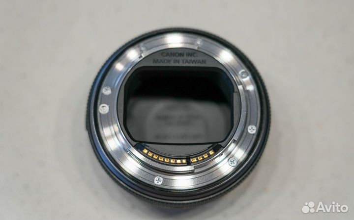 Адаптер Canon Mount Adapter EF-EOS R Control Ring