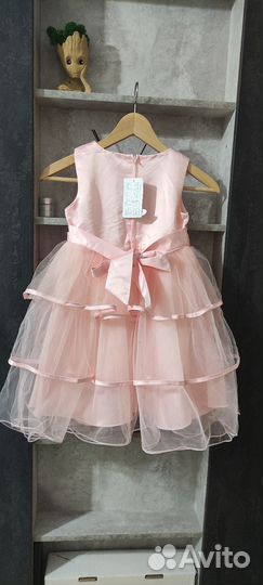 Платье для девочки, 130, новое