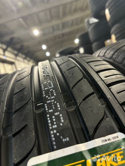 Westlake SA37 245/45 R19 97Y