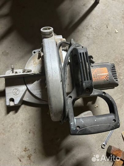 Дисковая пила бу