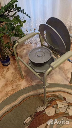 Стул туалетный для инвалидов