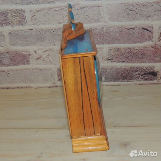 Советские механические настольные часы Народное