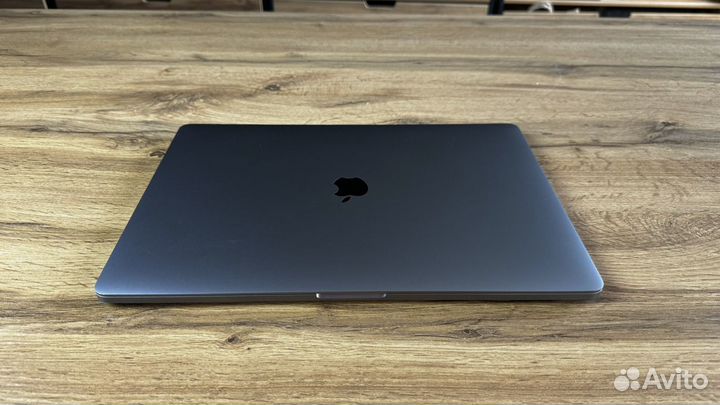 MacBook Pro 16 2020 i9/32 топовый