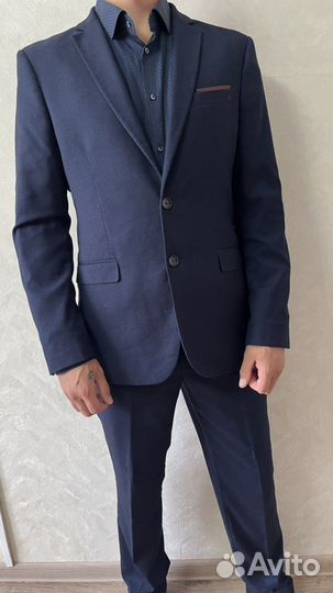 Мужской классический костюм двойка