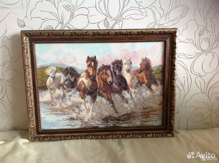 Картина вышитая крестом 