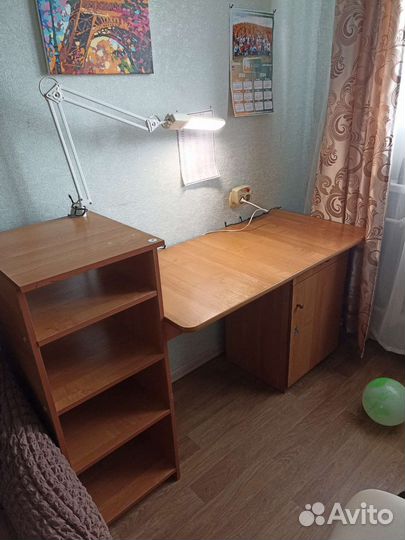 Письменный стол