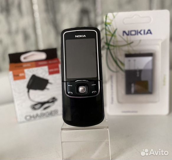 Телефон Nokia 8600 luna