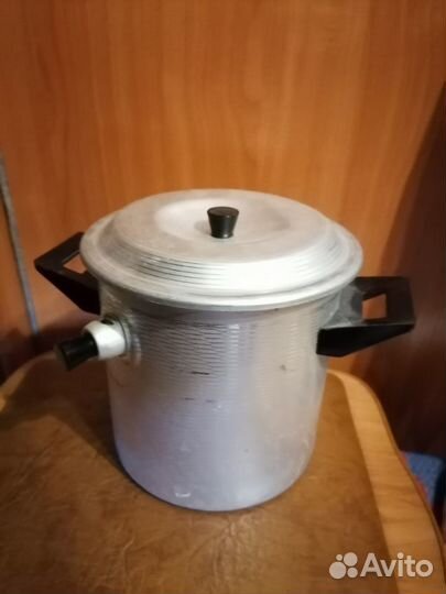 Кастрюля новая